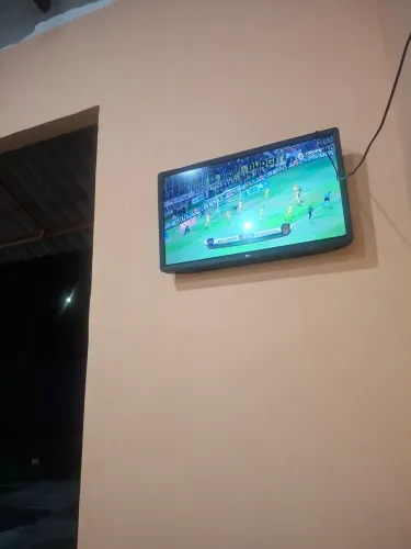 Tv 32 polegadas lg funcionando normalmente 