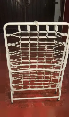 Cama de ferro portátil solteiro
