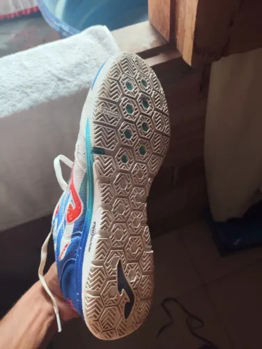 Tênis futsal 
