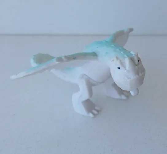 BONECO MINIATURA COMO TREINAR O SEU DRAGÃO FANTASMA DA NEVE BRANCO