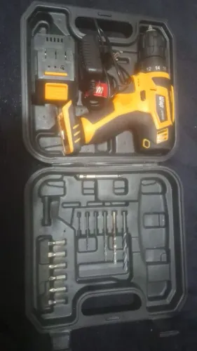 Furadeira e Parafusadeira Wap a Bateria