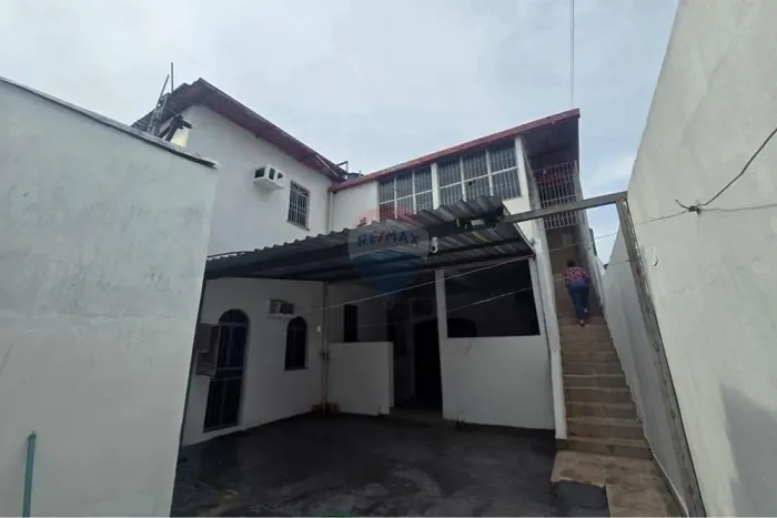 Vendo Casa Aguas Claras com Ponto Comercial + 4 apartamentos