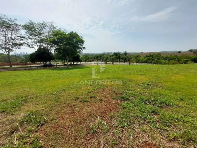 Terreno Comercial com 256m² no Condomínio Alphaville em Ribeirão Preto/SP