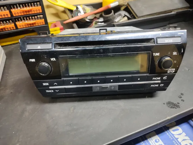 Radio Original Toyota Corolla 14/17 -usado