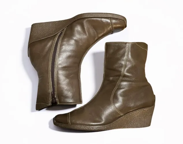 bota feminina marca jocar de couro legítimo tamanho 38