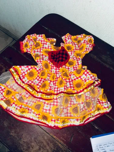 Vestido de quadrilha girassol
