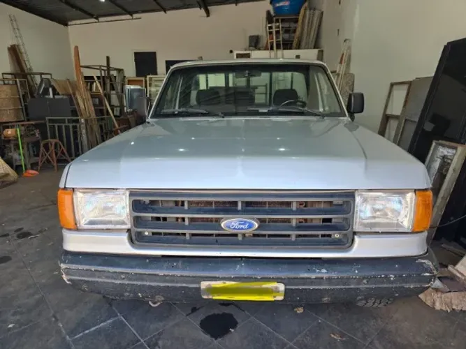 Ford F-1000 Super Diesel / Super Diesel Turbo 1995