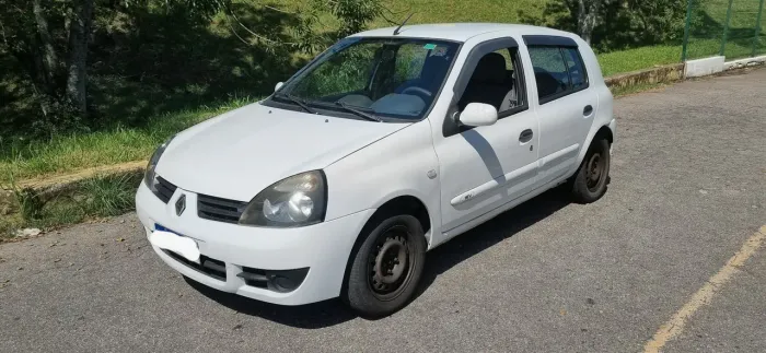 Renault Clio Hi-flex 1.0 16V 5P 2011