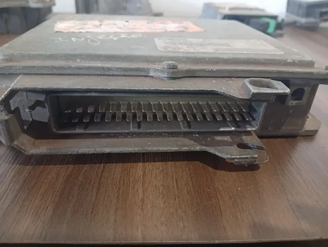 Módulo de injeção Peugeot 106