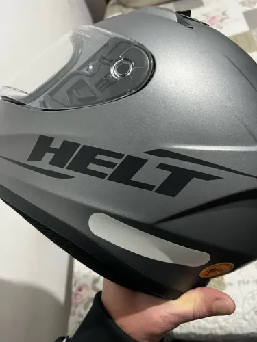 Capacete Helt
