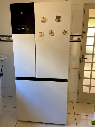 Geladeira 3 portas 590L