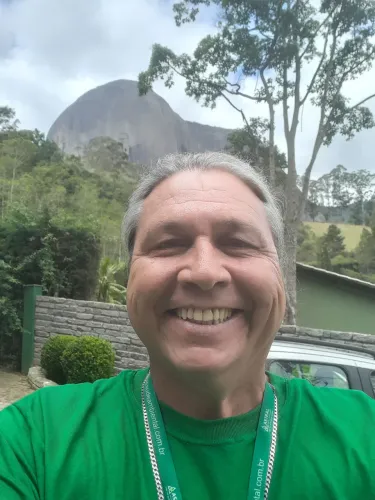 Músico cantor