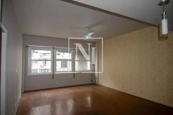 APARTAMENTO 3 QUARTOS no Bairro de Copacabana