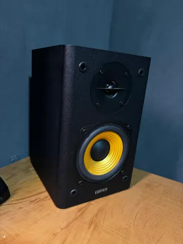 Monitor de áudio EDIFIER