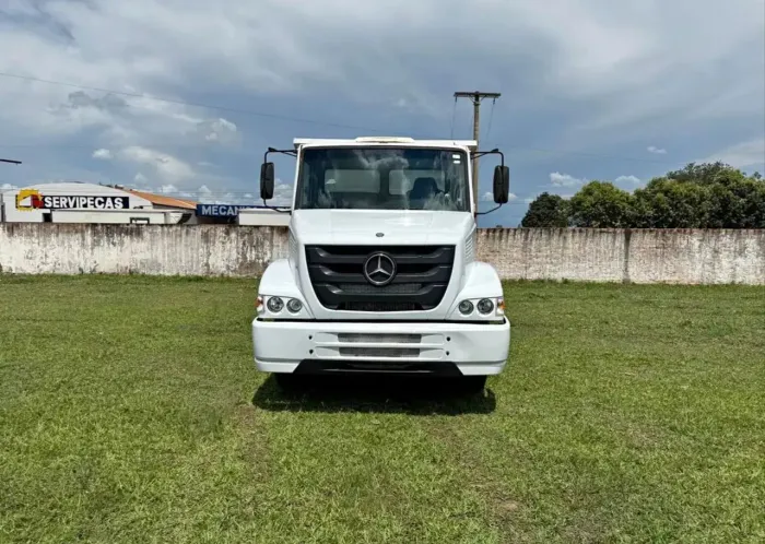 Mercedes Benz Atron 2324, 2012