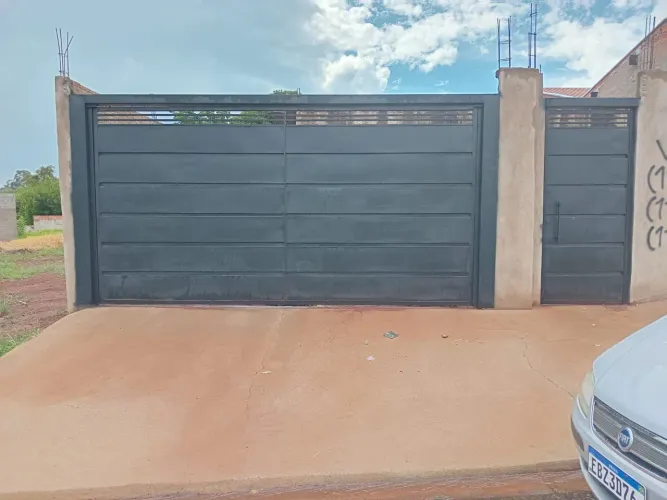 Casa no interior de pirassununga por 290.000 mil