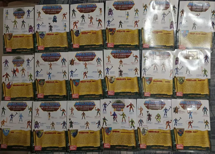 Lote 70 cartelas Masters of The Universe Classics Motuc