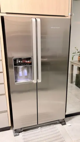 Vendo geladeira Brastemp Inox Side by Side 613litros