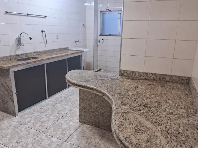 excelente 03 quartos com garagem na beira rio