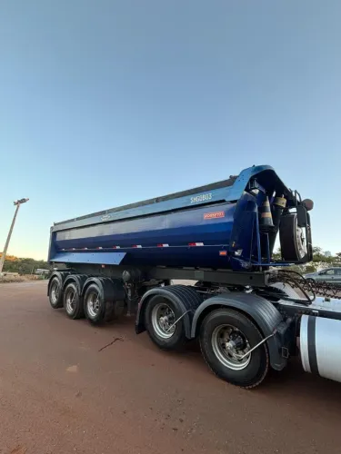 Carreta ls meia cana 20m3