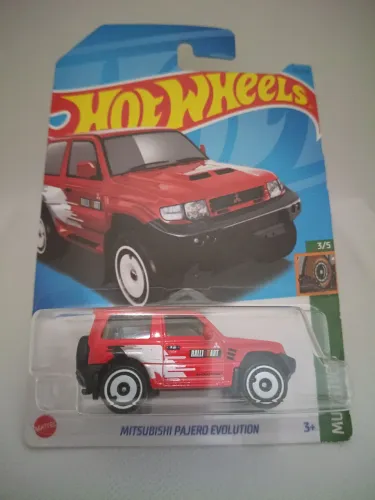 Hot Wheels Mitsubishi Pajero Evolution 2021