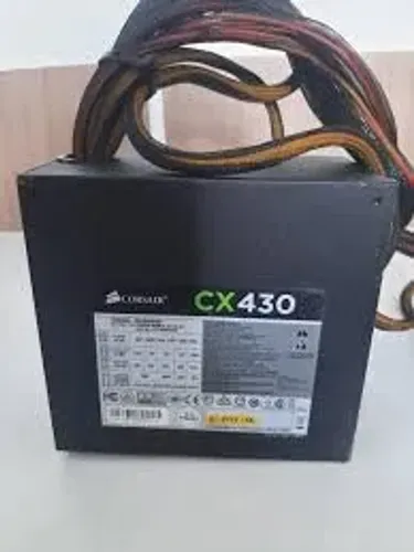Fonte em excelente estado cx corsair 430 watts bronze plus PFC ativo