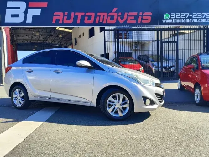 Hyundai HB20S Premium 1.6 Flex 16V Aut. 4P 2015