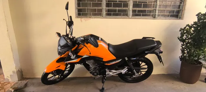 Moto HONDA CG TITAN- ZERADA/IMPERDÍVEL