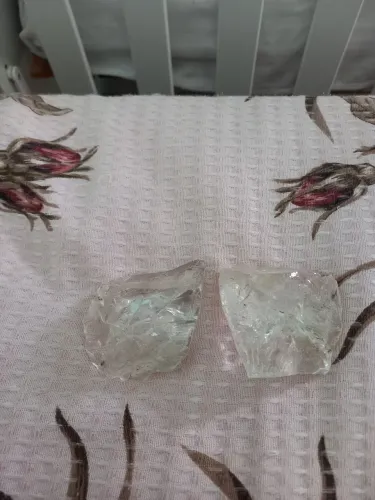 Pedras de cristal bruto