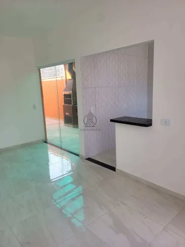 Casa à venda em Taubaté, Piracangaguá, com 3 quartos, 138m²