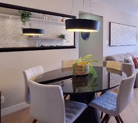 Sala de jantar completa