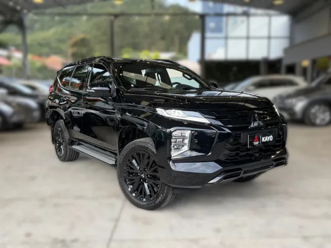 Mitsubishi Pajero Sport Legend Black 2.4 4X4 (die) Aut. 2025