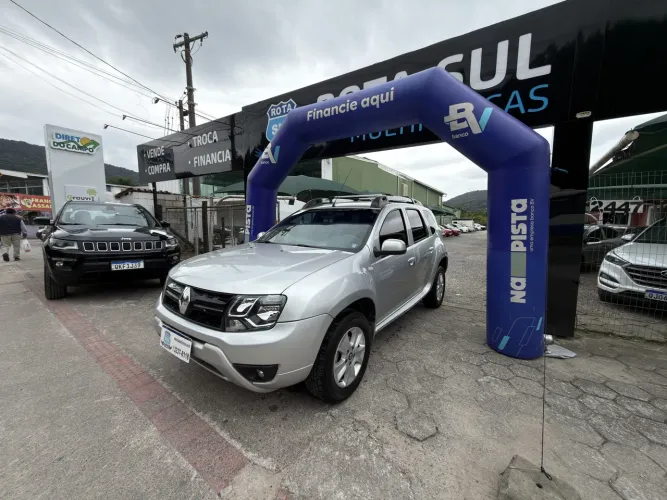 Renault Duster Dynamique 2.0 Hi-flex 16V Aut. 2016
