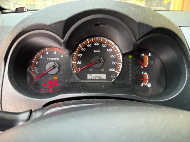 Toyota Hilux CD SRV D4-d 4X4 3.0 TDI Diesel AUT 2014