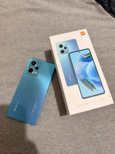 Xiaomi 12 pro 5G 126G. ( valor negociável)