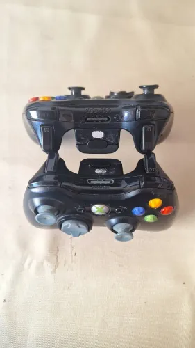 Vendo 1 par de controle do Xbox 360