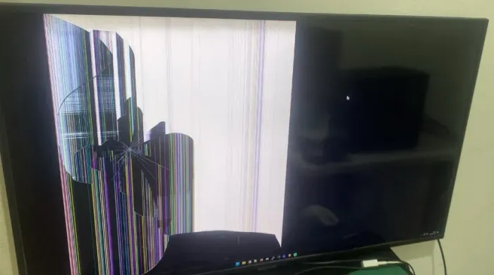 TV Samsung 4K Defeito Tela