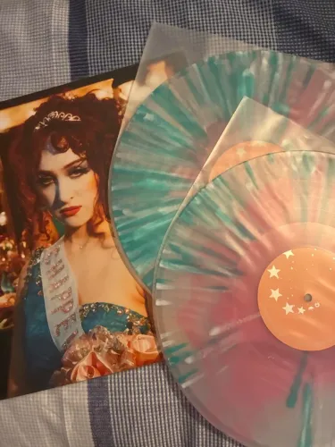 Vinil Chappell Roan - The Rise and Fall of a Midwest Princess