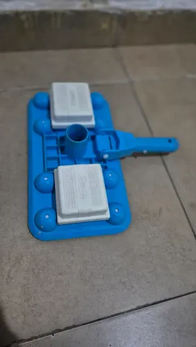Materiais para limpeza de Piscina