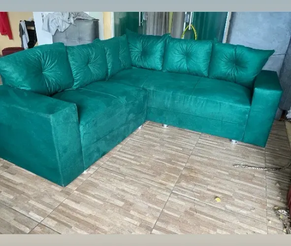 Sofá . SOFÁ . Bem confortável mega