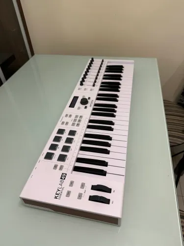 Teclado Musical Controlador Midi KeyLab Essential 49
