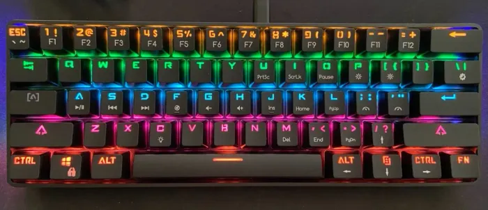 Teclado Mucai MK 61 RGB QWERTY com Red Switch (ZERO NA CAIXA)