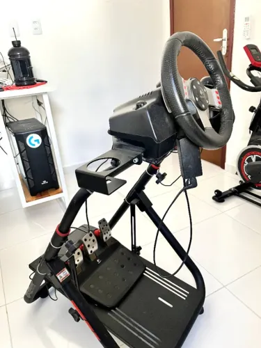 Volante Logitech G27 + Cockpit Extreme