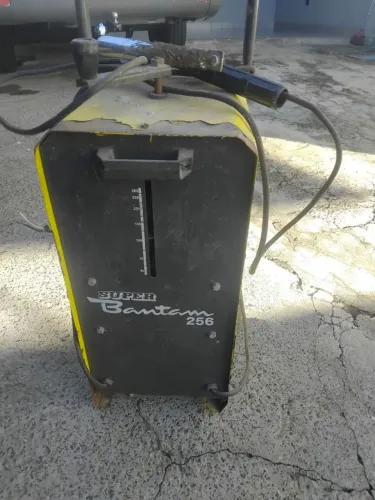 Máquina de solda Esab