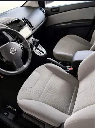 Nissan Sentra 2.0/ 2.0 Flex Fuel 16V Aut. 2011
