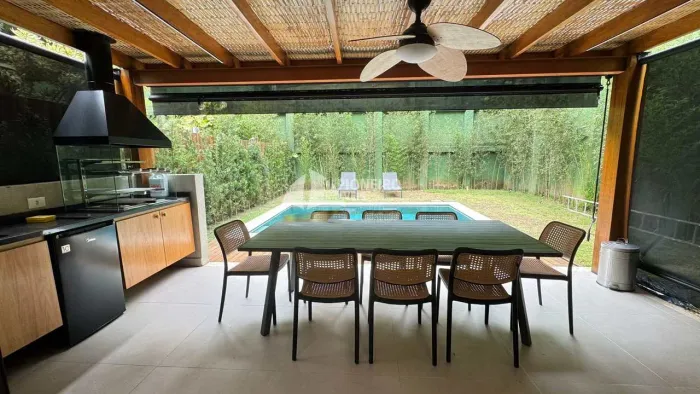 Casa de Condomínio com 4 dorms, Juquehy, São Sebastião - R$ 4 mi, Cod: 3985