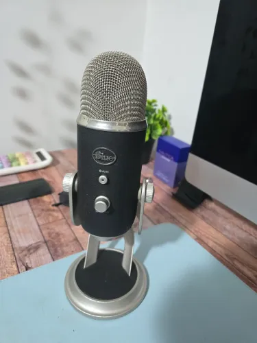 Microfone Blueyeti pro