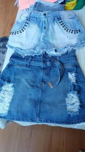 UM SHORTS SAIA 1 SAIA T/44 EM OTIMO ESTADO 20,00 CADA