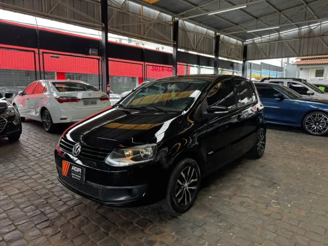 Volkswagen Fox 1.0 MI Total Flex 8V 5P 2011