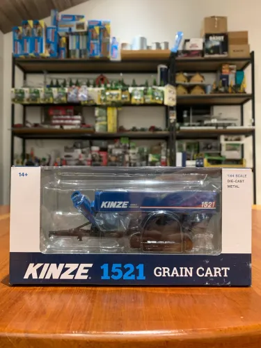 Miniatura bazuca de grãos Kinze 1521 1/64